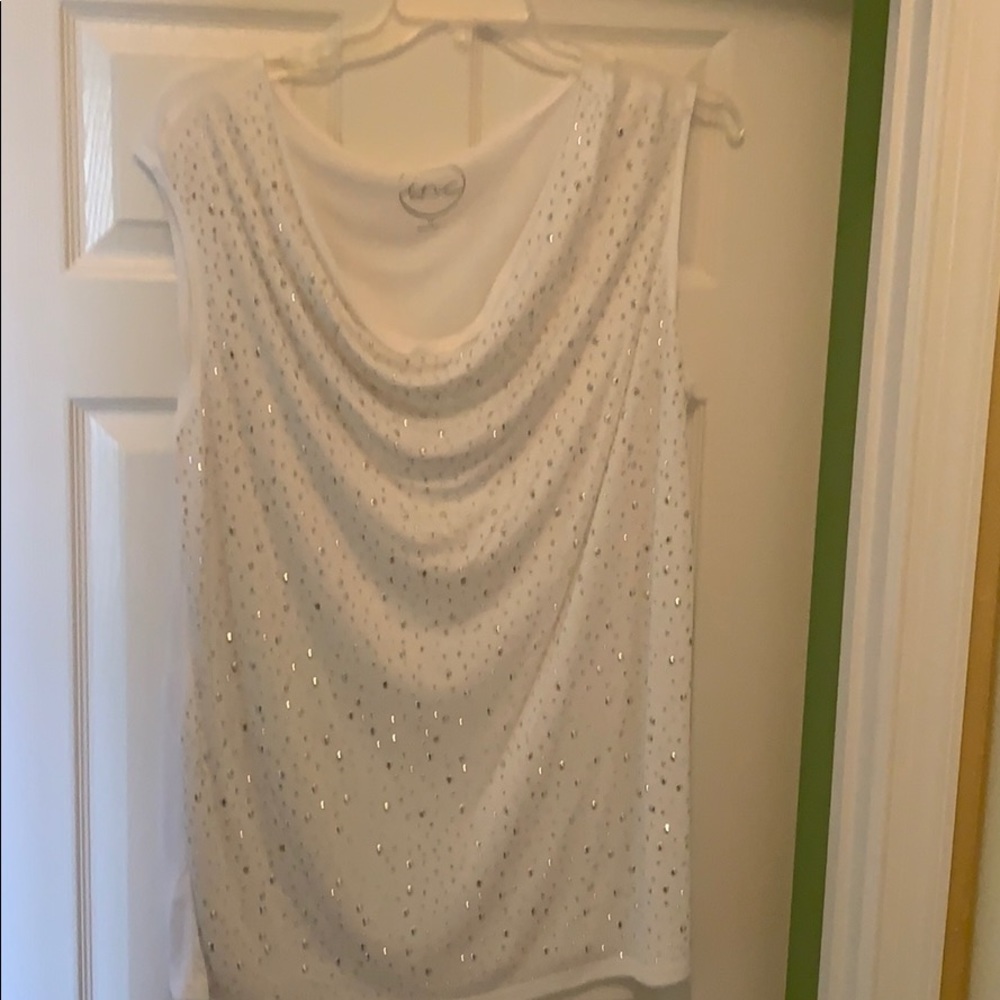 INC white top